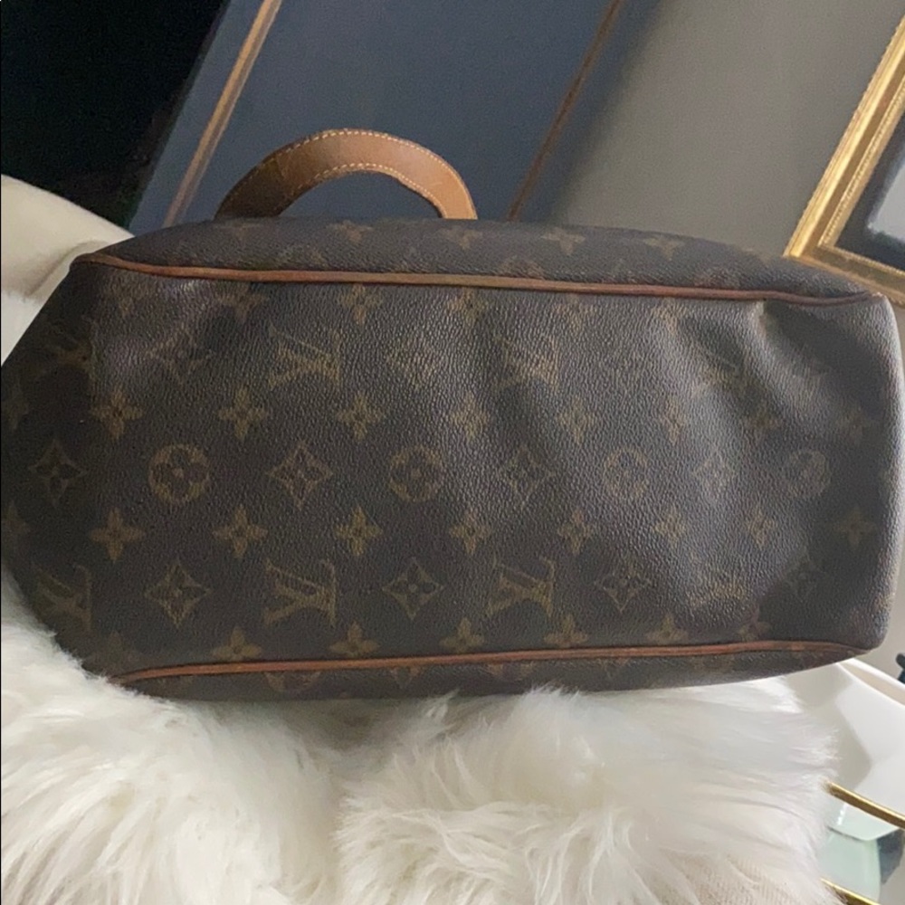 Louis Vuitton Batignolles Vertical Large Tote Bag - Picture 16 of 16